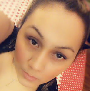 Meet your Posher, Yesenia